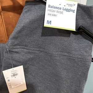Old navy high rise balance legging M. New with tag on